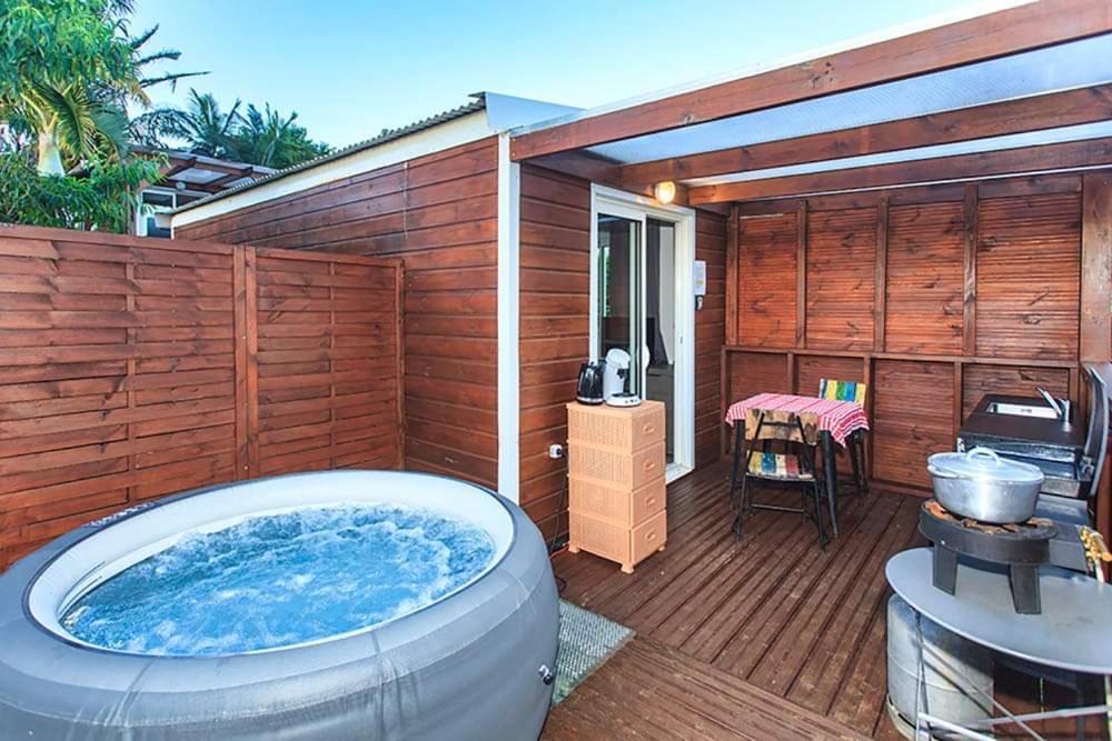 L'escapade créole Bungalow Bananier jacuzzi privatif Saint-Joseph Esterno foto